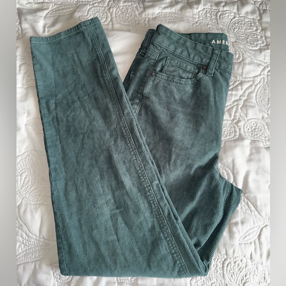 American Eagle Outfitters Women's Corduroy Mom Straight Pants